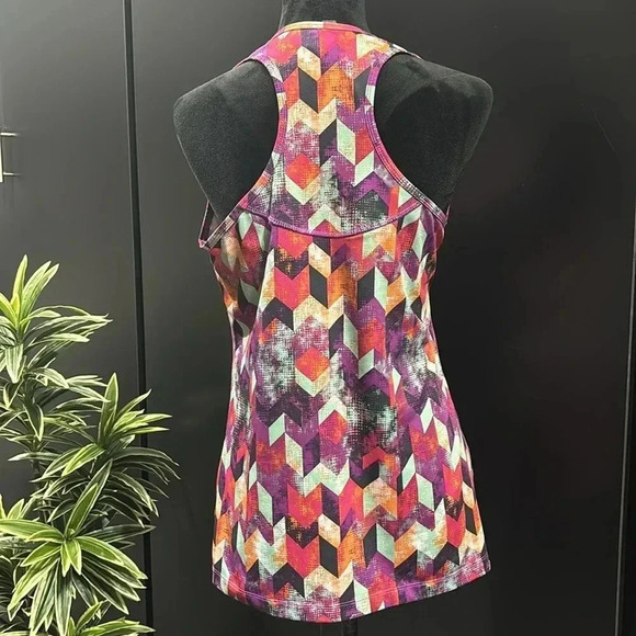 Lukka Athletic Racerback, geometric multicolor print,scoop neck,tank top - Picture 2 of 9